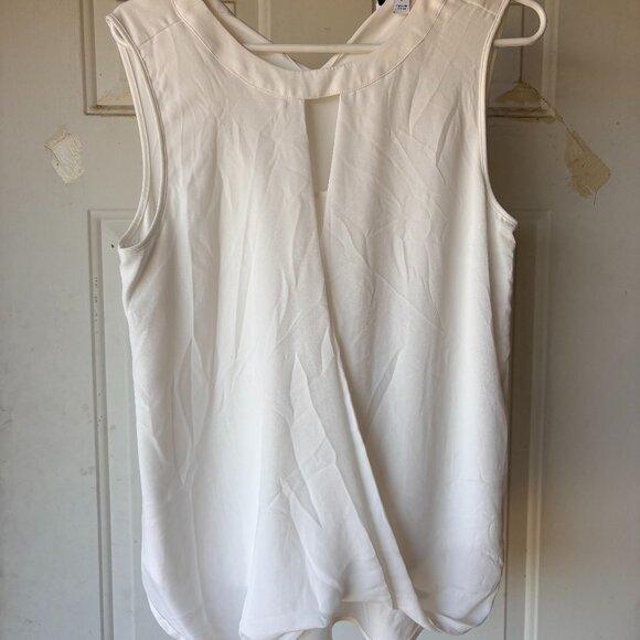 41 Hawthorn ClearwaterSleeveless Blouse in white - Picture 1 of 3